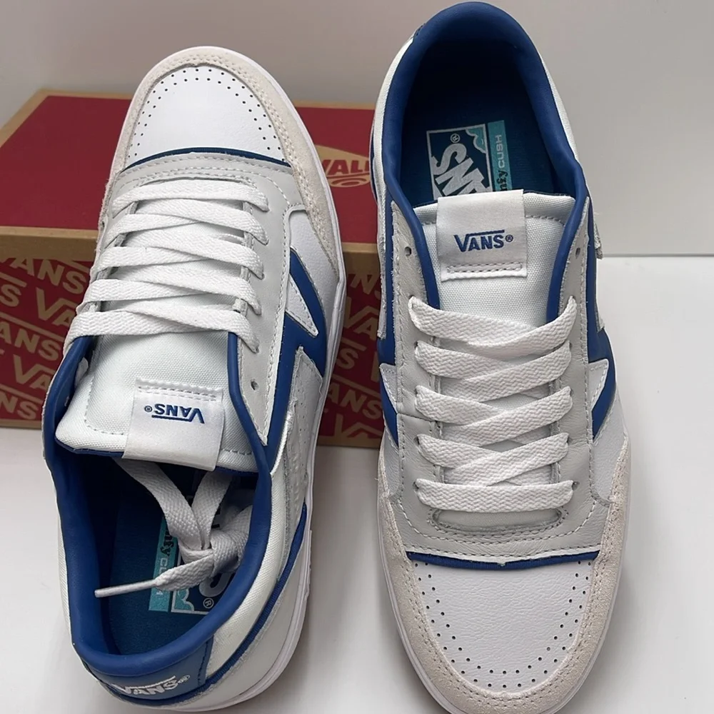 Vans Men’s Lowland Cc Jmp R
Court Navy/White
VN0007P2NAV
Sneakers - Picture 12 of 16